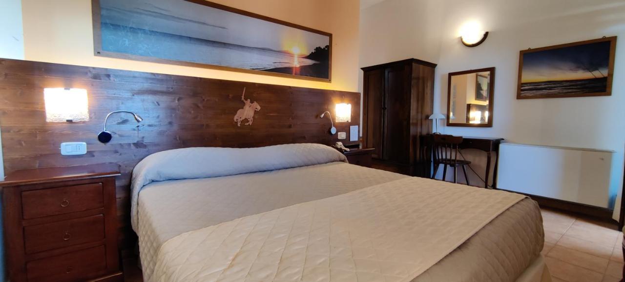 Hotel Mossa Dei Barbari