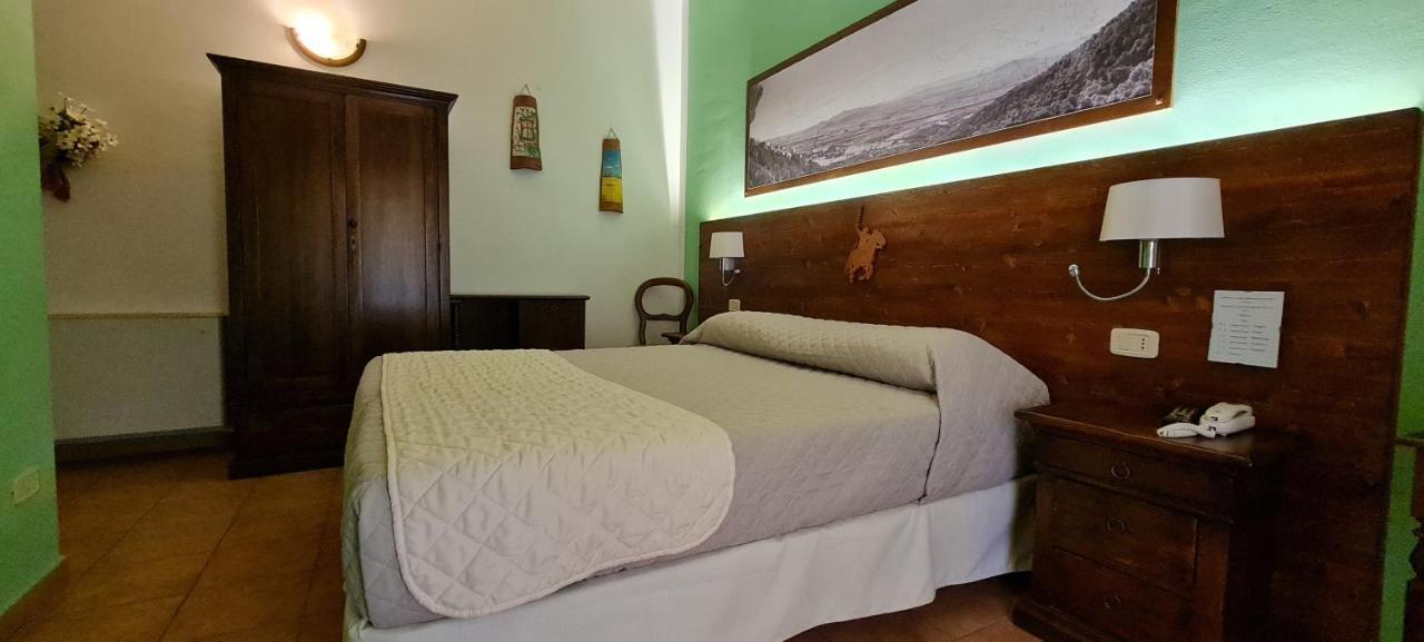Hotel Mossa Dei Barbari 3*
